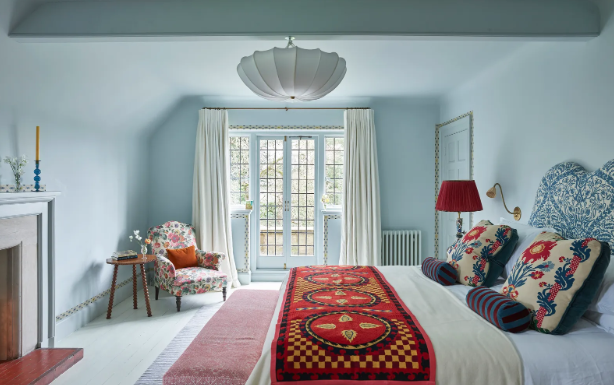 Headboard trends 2025